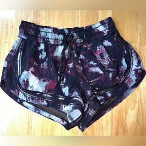 Lululemon 🍋 make a move short SZ 6